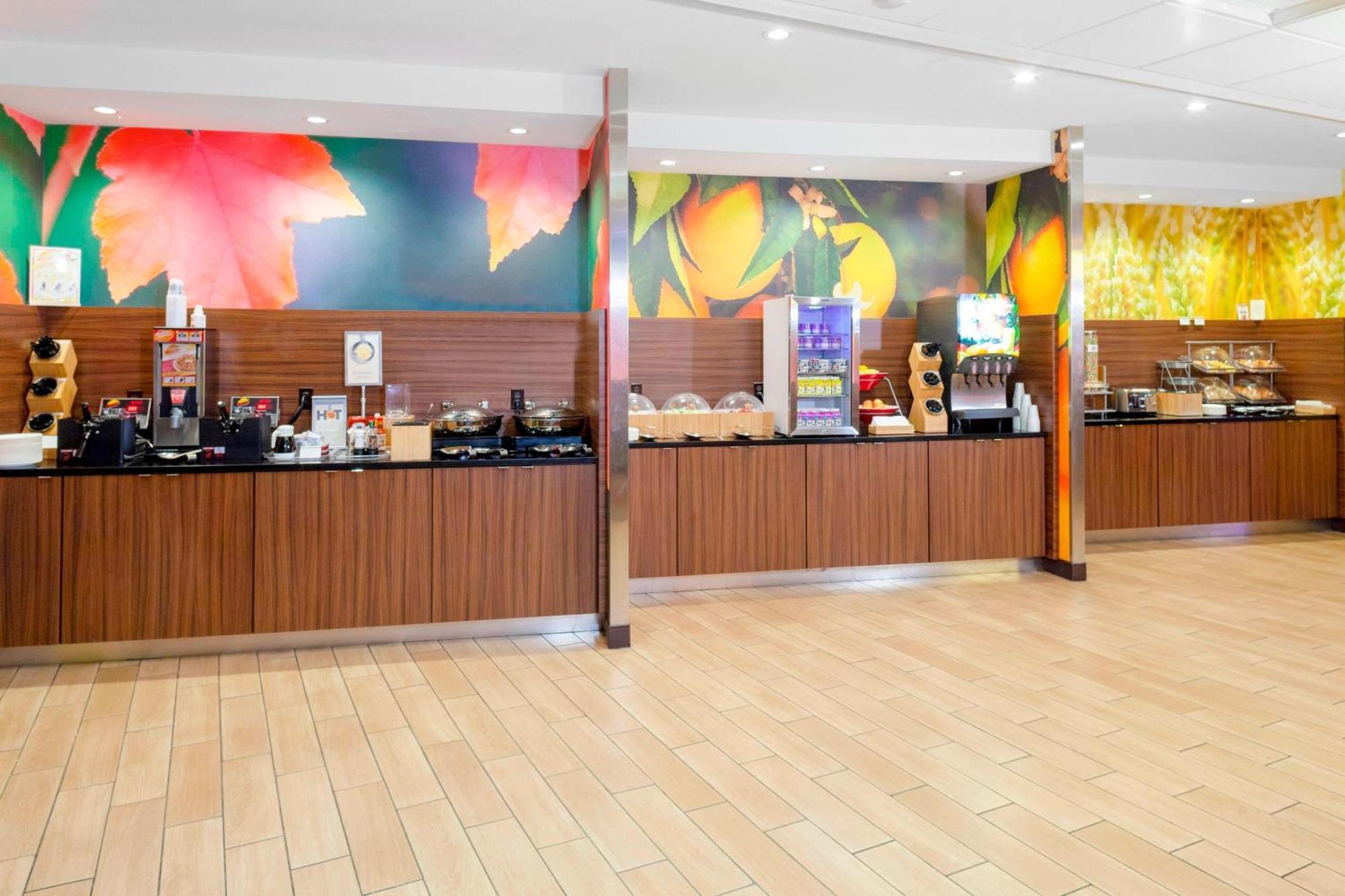 阿拉莫萨万枫套房酒店 外观 照片